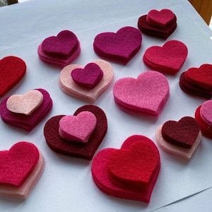 96 die cut out felt hearts-6 colors, 4 sizes, 4 of each.  felt hearts felt crafts valentines day love red hearts back to school home school