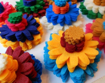 216 Teile aus der Hacienda-Farbkollektion für den Schulanfang. 1 – Mexikanischer Adobe-Kaktus, Grün, Gelb, Kobaltblau, Magenta, Orange, Senf, Creme, Türkis