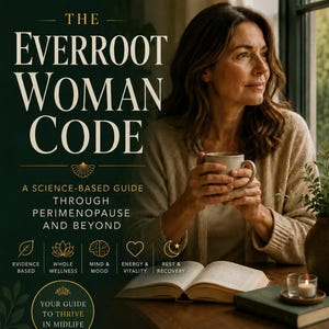 Może przedstawiać: Okładka książki zatytułowana The Everroot Woman Code, A Science-Based Guide Through Perimenopause and Beyond. Ciemnozielona okładka zawiera złoty tekst, ikony dotyczące dobrego samopoczucia, umysłu, energii i odpoczynku oraz okrągłą odznakę z tekstem.