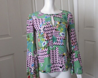 SILK BLOUSE Green Purple/ Black/ Asian influence Frog Button front Flowing sleeves Fashion forward style