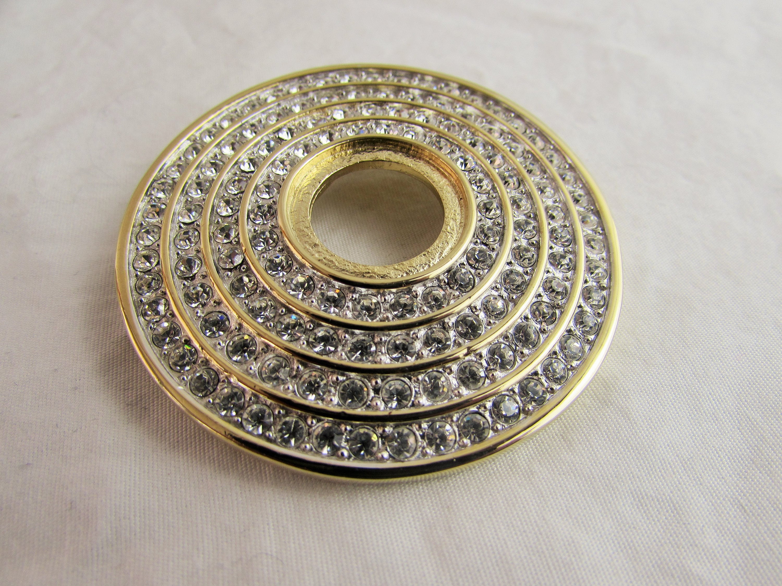 Guy Laroche Brooch - Etsy