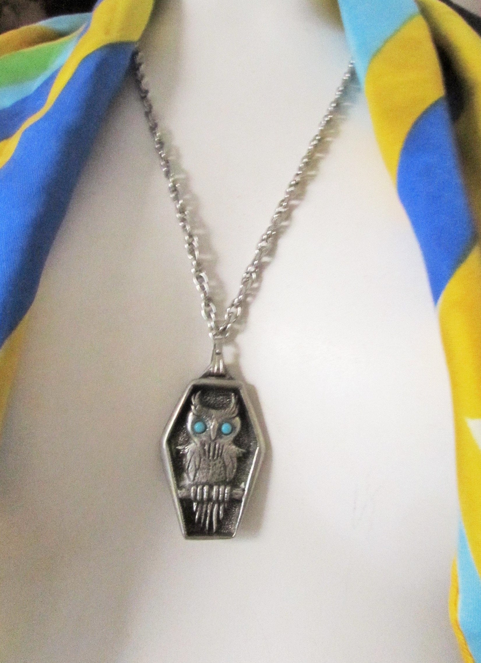 Pendentif Vintage Oiseau Signé J. Ritter - Métal Étain Et Verre Turquoise - Occasion Bon État