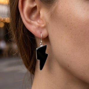 Pendientes colgantes de rayo de ónix negro y plata 925, joyería gótica bohemia con piedras preciosas.
