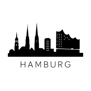 Könnte beinhalten: Eine schwarze Silhouette der Hamburger Skyline mit markanten Kirchtürmen und dem Gebäude der Elbphilharmonie. Das Wort HAMBURG ist in einer klaren, serifenlosen Schrift in schwarzen Großbuchstaben unter der Skyline abgebildet.