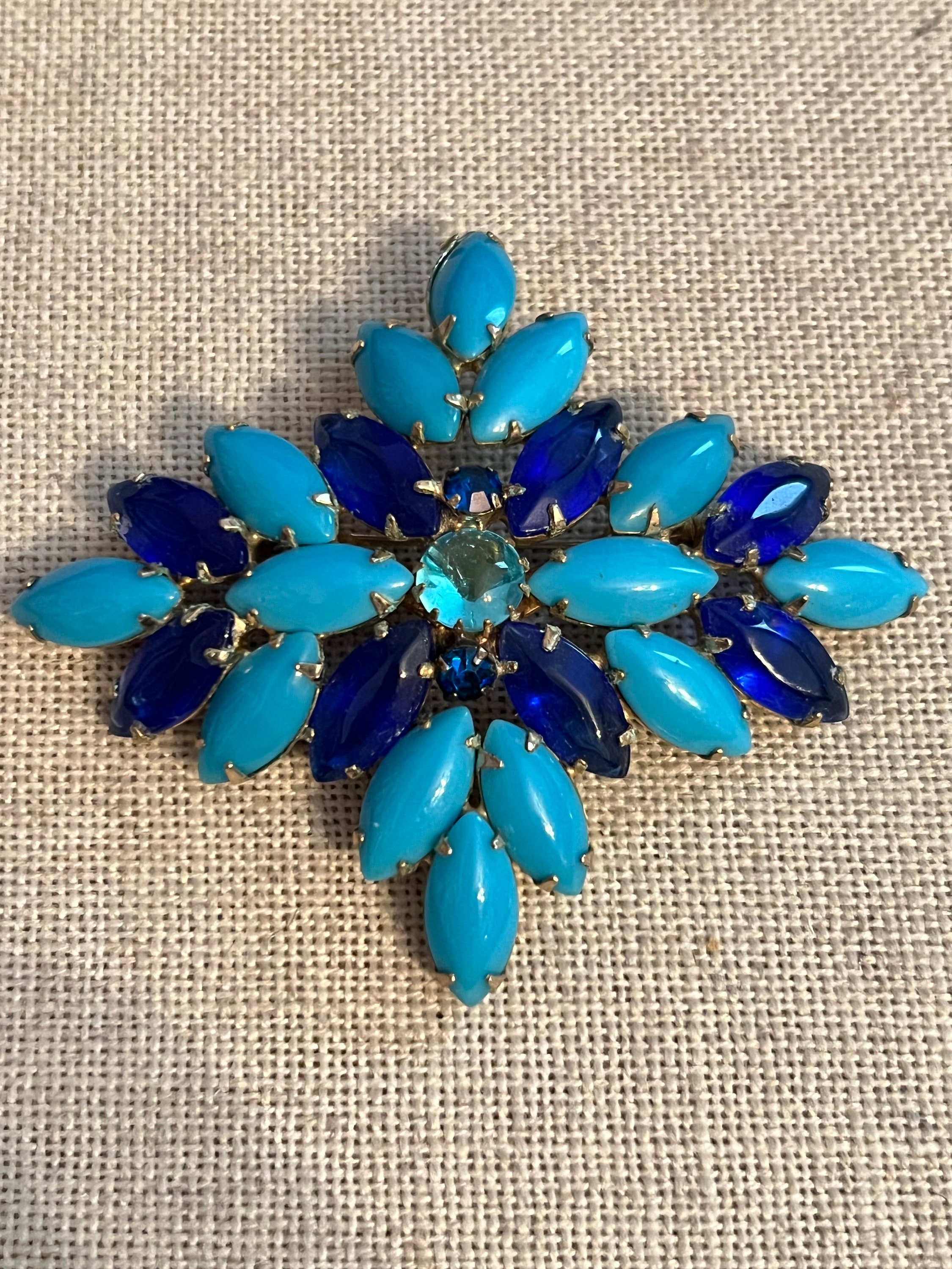 1950s Vintage BLUE RHINESTONE Brooch Opaque Turquoise Cabs Sapphire Blue Faceted Stones Gorgeous Color Way Goldtone Metal