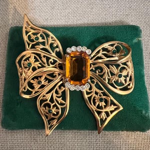 1992 Brooch - Etsy