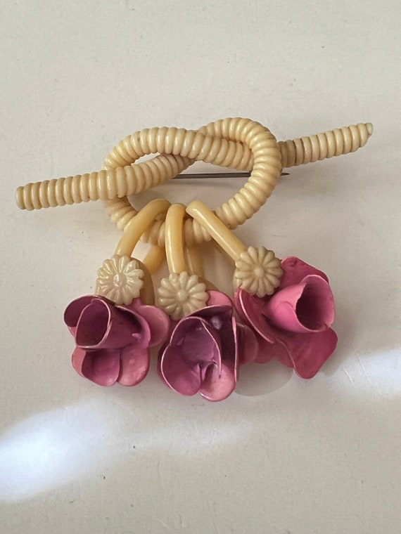 1930s Vintage CELLULOID Dangle FLOWER Brooch Pink 