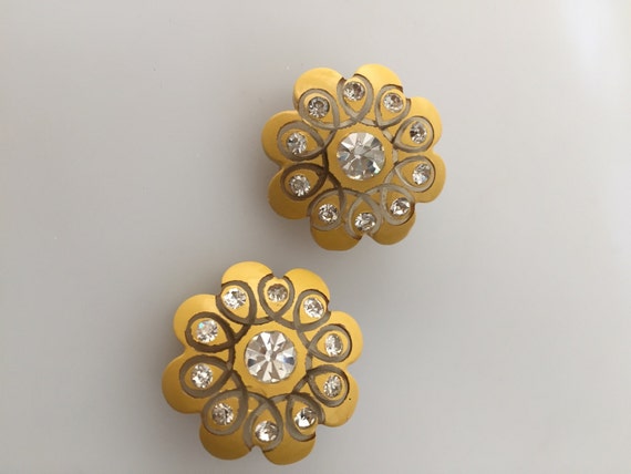 1950s Vintage Yellow CLIP ONs with RHINESTONE Acc… - image 3