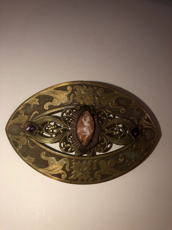 Circa 1900 BRASS SASH PIN Cameo in the Center Open