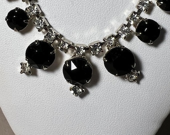 Vintage Mid-Century RHINESTONE Choker Necklace Clear & BLACK Faceted Glass Stones in Silvertone Metal Weiss?