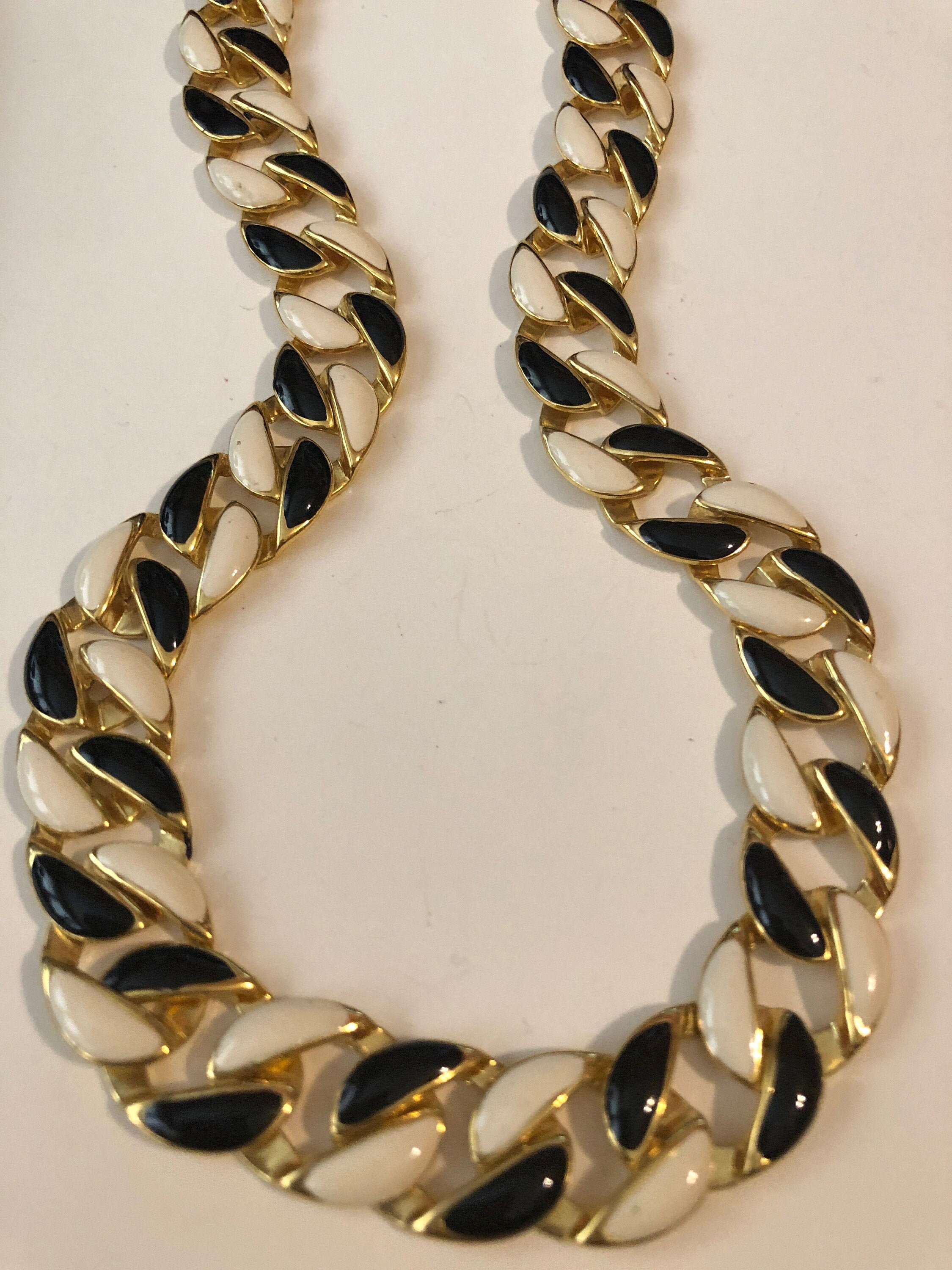 Vintage ENAMEL Chain Link NECKLACE 