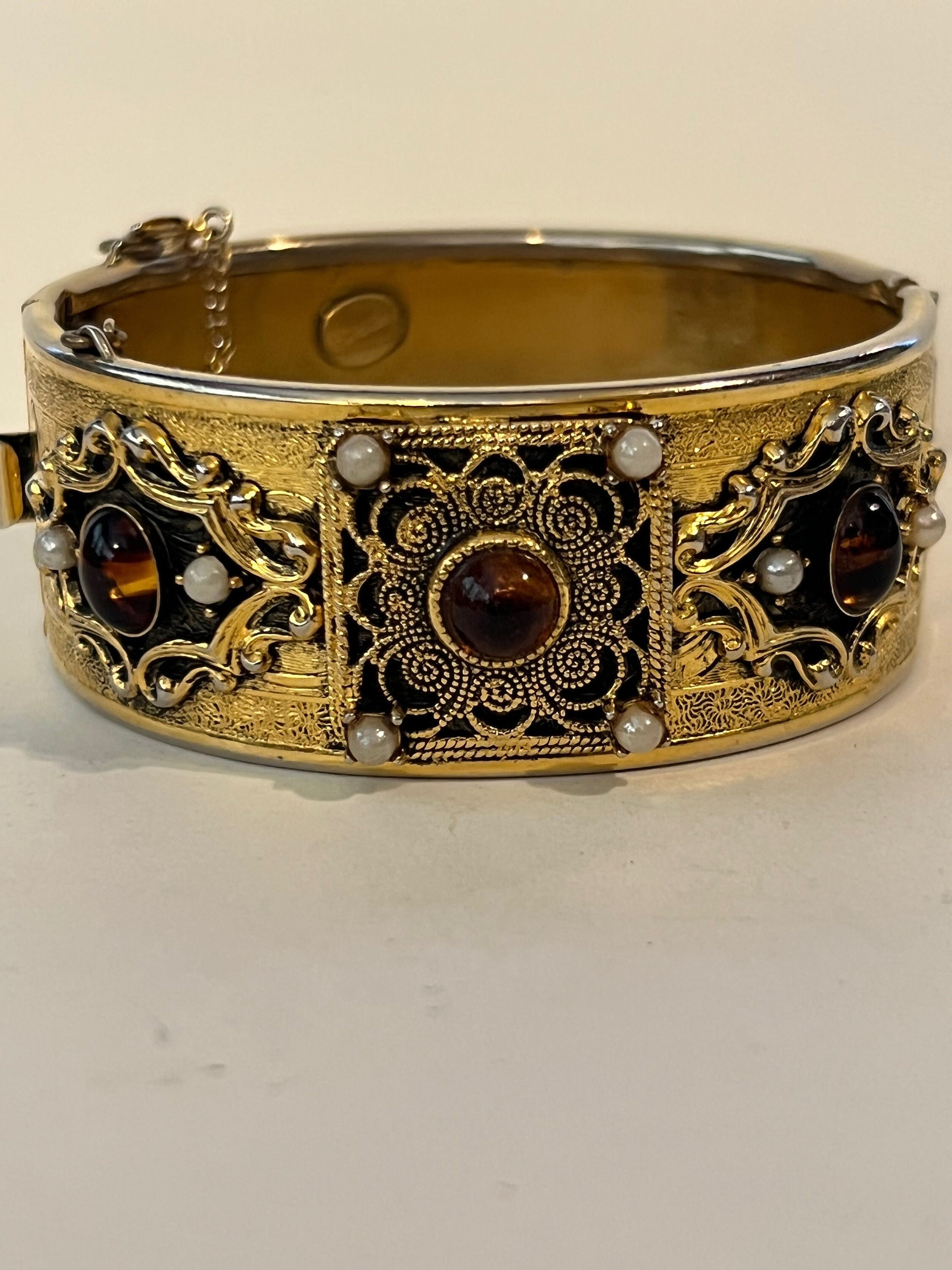 1950s 60s Vintage FREIRICH Jeweled Bangle Bracelet Gold Plated