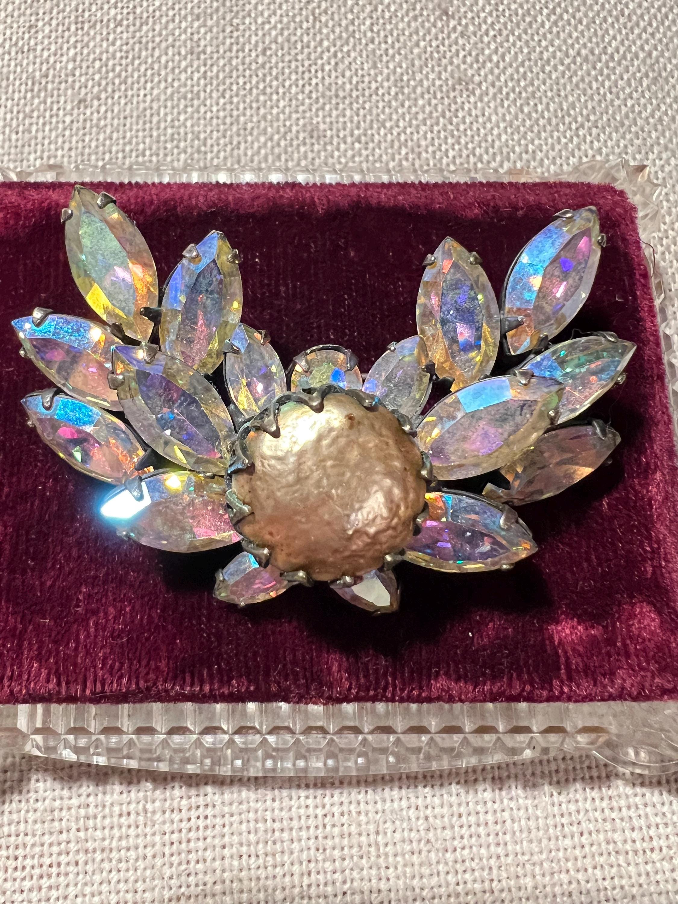 Regency Jewelry Vintage Brooch - Etsy Vintage Signed REGENCY Brooch / Deep Pink Rhinestones / 3 x 2\