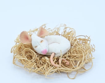 Sleepy Mouse | Vintage Style Mouse | Cute Mouse | Made to Order