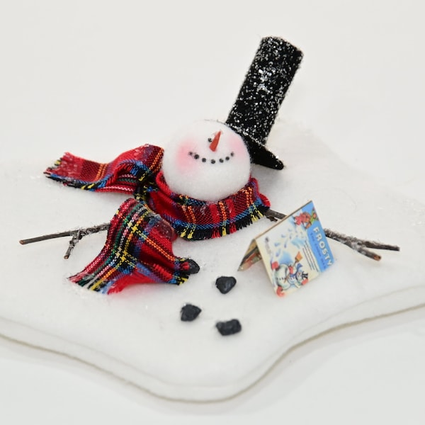 Adorno de muñeco de nieve derretido / Frosty el muñeco de nieve / Adorno de muñeco de nieve / HECHO A PEDIDO