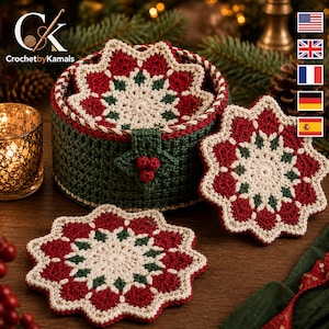 Peut inclure: Un panier de rangement rond en crochet vert foncé avec un couvercle, orné d'un motif de feuilles et de baies de houx. L'ensemble comprend des sous-verres en forme d'étoile assortis en crème, rouge et vert foncé avec une bordure tressée.