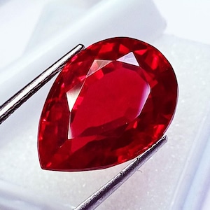 Natural Ruby Loose Gemstones 22.50 Ct Pear Shape Certified