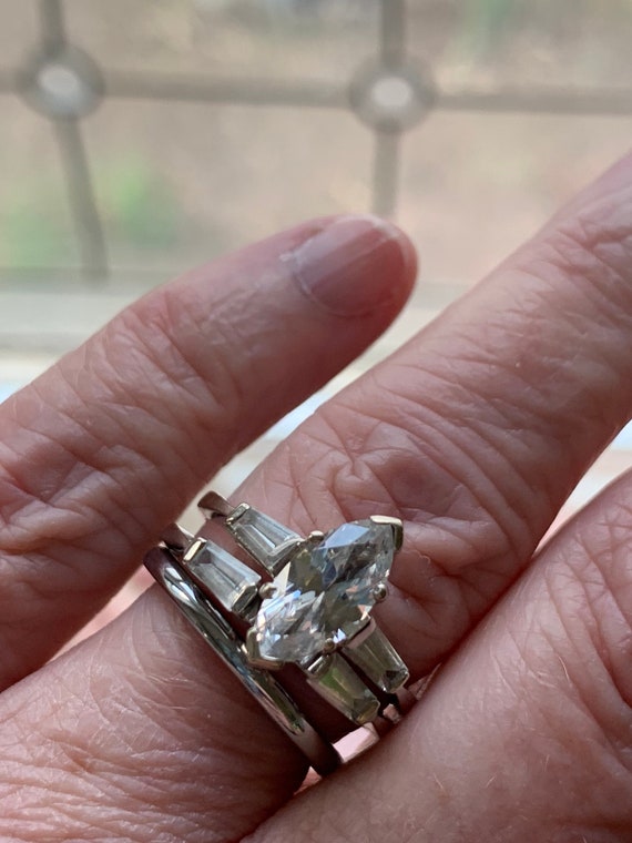 Marquise Engagement Ring Set, Baguette Solitaire E