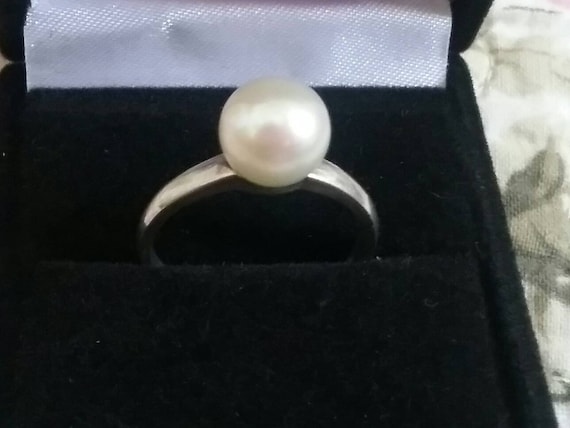 Pearl Ring, Vintage Pearl Ring, Solitaire Ring, E