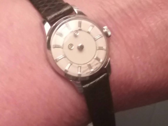 Louvic De Luxe Mystery Dial 