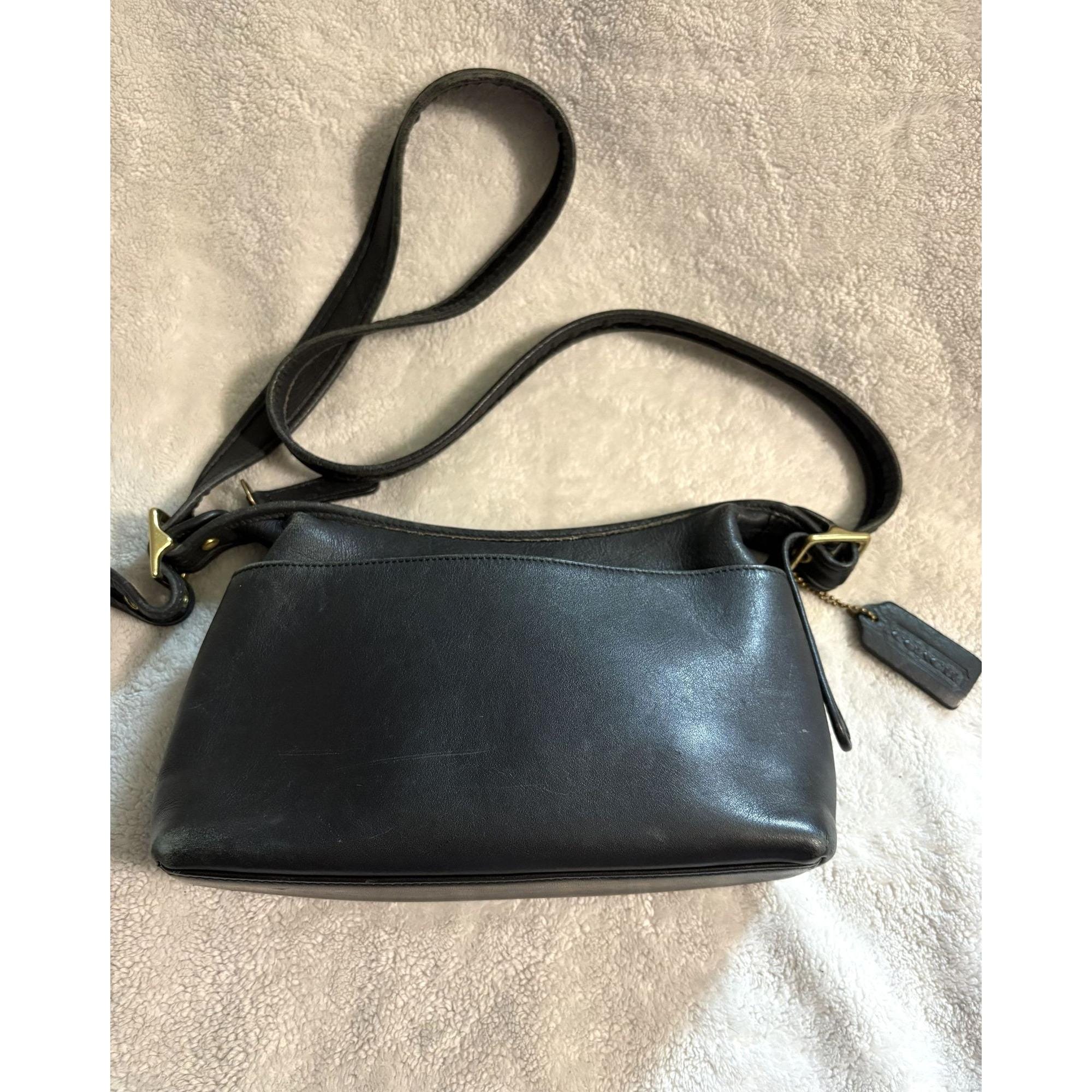 バッグ 00s coach leather hand bag black grunge Coach 2000s Black Purse - Etsy