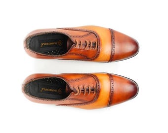 Sapatos Oxford de couro com biqueira arredondada em tom conhaque para homem | Presente de casamento tingido à mão | Feito à mão