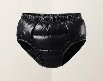 Hochgeschnittene Puffer-Shorts im Slip-Stil | Glänzende schwarze ABDL-Puffer-Unterwäsche, gesteppte, glänzende Nylon-Slips, wasserdichte Daunenwindelüberzug