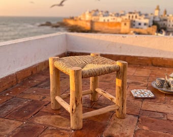 Sgabello rustico marocchino in legno intrecciato, realizzato a mano, poggiapiedi artigianale naturale, seduta decorativa