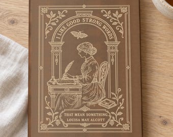 Diário de Mulherzinhas, Citação de Louisa May Alcott, Couro Sintético Gravado