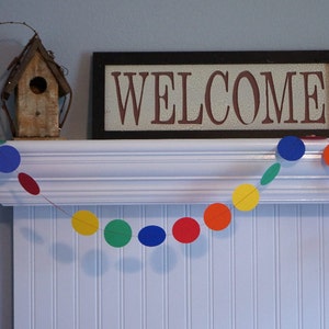 Children's Birthday Party Decoration, Rainbow Garland, Circle Paper Garland, Primary Colors, 10 ft. afbeelding 2