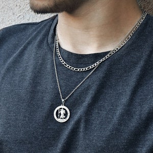 Collana personalizzata per bambini con San Cristoforo, ciondolo in acciaio inossidabile con incisione, regalo - Italia