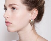 stud earrings, gold earrings, geometric earrings.
