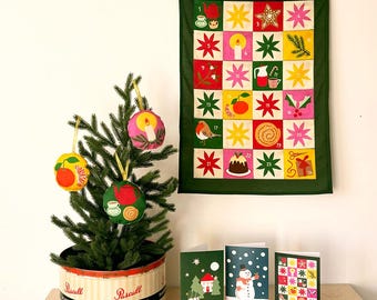 Advent Calendar | Cosy Christmas retro reusable fabric wall hanging with pockets and festive activity cards