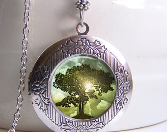 Locket, Tree Of Life, Photo Locket, Tree Pendant, Antique Silver Art Locket