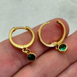 Personalized Birthstone Huggie Earrings-Small Hoops with 4mm Birthstone-CZ Stone Earrings-Ready To Wear-Gift For Her-Everyday Earrings