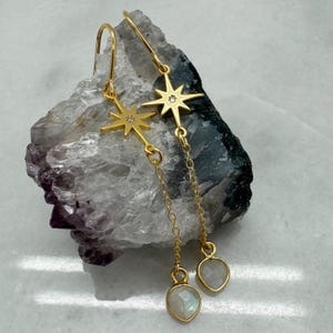North Star and Heart Gemstone Dangle Earrings-Celestial Earrings-Minimalist Style-Dainty Earrings-Customizable Gift for Her-Gold Or Silver