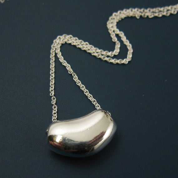 Sterling Silver Frangipani - 17.5mm Pendant Sterling Silver Frangipani - 17.5mm Pendant