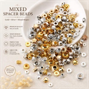 Puede incluir: Una colección de cuentas espaciadoras mixtas en tonos oro y plata, con diversas formas que incluyen estrellas, corazones y rondeles. El texto en la imagen dice: MIXED SPACER BEADS, Gold, Silver, Mixed Shapes, PREMIUM QUALITY, MIXED DESIGNS, PERFECT FOR, GREAT FOR, PERFECT FOR DIY JEWELRY & CRAFTS.