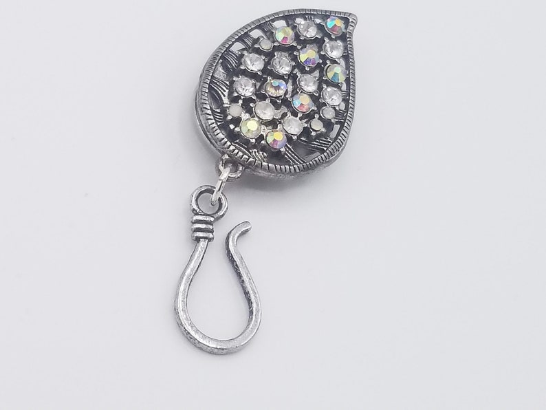 Magnetic Portuguese knitting pin tear drop with rhinestones
