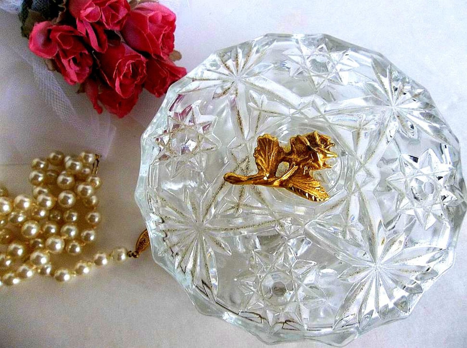 Vintage EAPC Early American Prescut Press Cut round glass puff Etsy