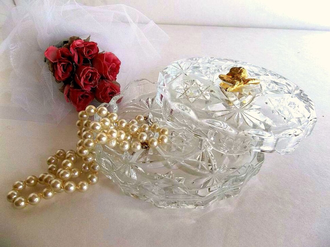 Vintage EAPC Early American Prescut Press Cut round glass puff Etsy