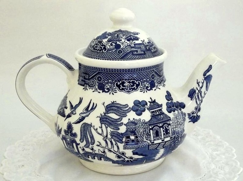 Vintage Blue Willow teapot by Churchill Staffordshire Etsy