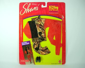 Shani Sizzling Style Mattel Rot Gold Kupfer Lame Warm Up oder Disco Outfit Jacke Mini Rock Leggings Sneakers 1991 Vintage New Old Stock NOS