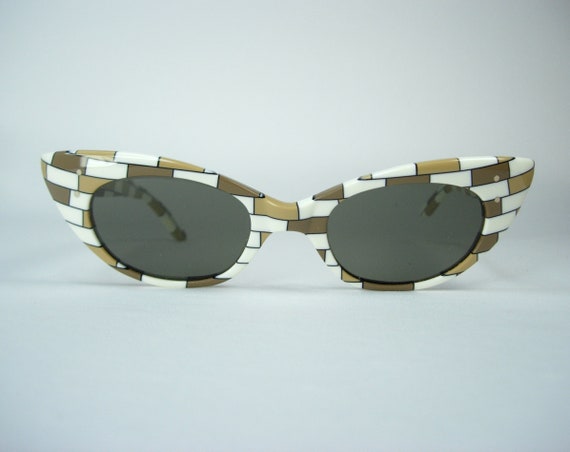 Art Craft Dramatic Cat Eye Holiday Model Vintage … - image 1