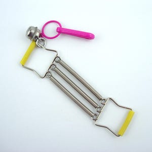 Amuleto de campana de plástico vintage auténtico, súper raro, para ejercicios de abdominales con tirador de pecho, estilo nostálgico de los años 80.