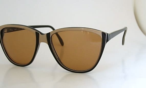 Oversized Tura Vintage Eyeglass Frames Tan Dark Brown Multi  display picture 2
