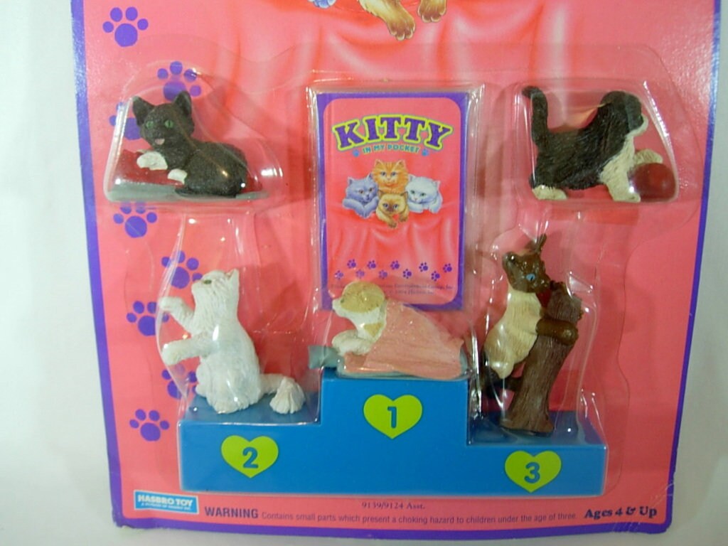 Vintage 1994 Cane Giocattolo MEG Puppy In My Pocket - Figura Collezionabile
