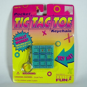 Tic tac toe keychain -  France