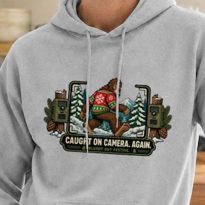 Bigfoot-tröja, julklapp, rolig trail cam ful tröja kryptidtröja