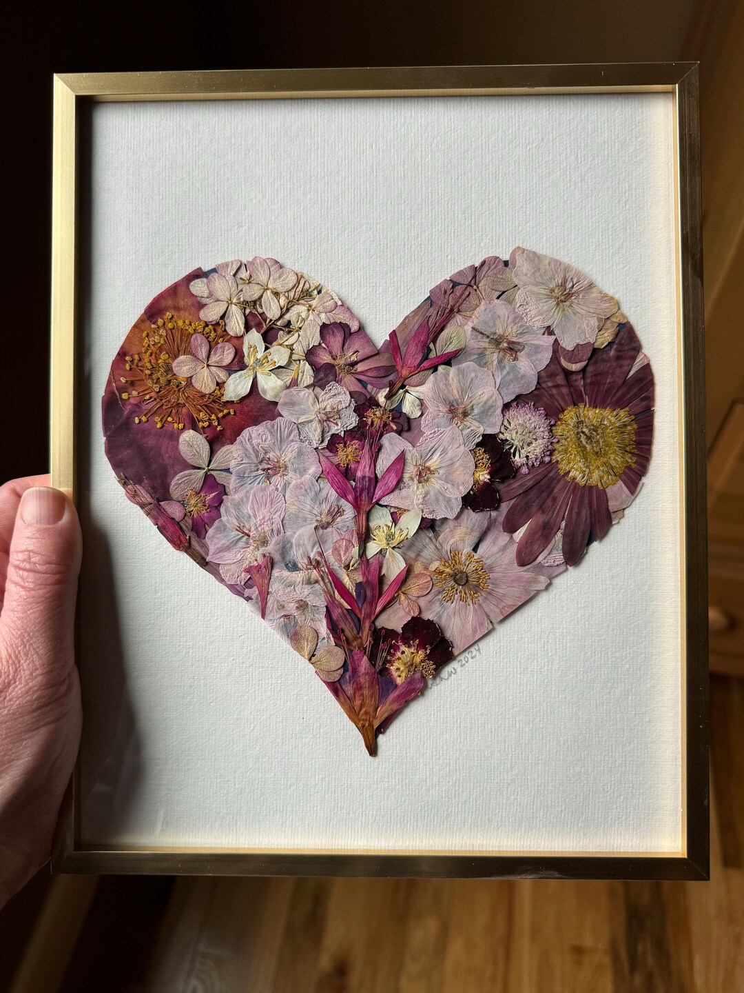 Pressed Flower Art in Heart Shape and Gold Frame - Etsy